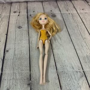 Ever After High Apple White Doll